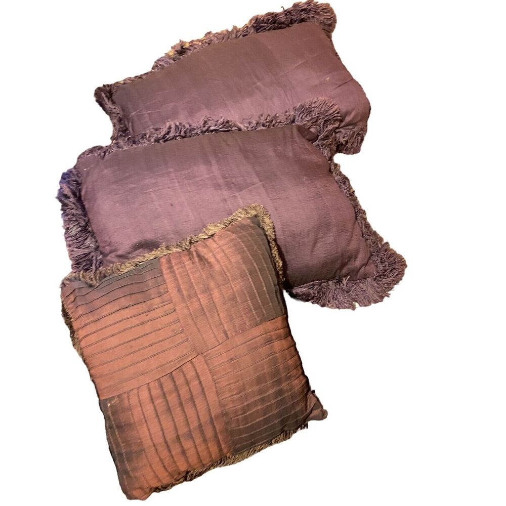 #5902 3pc Set of Purple Bed Throw Pillows